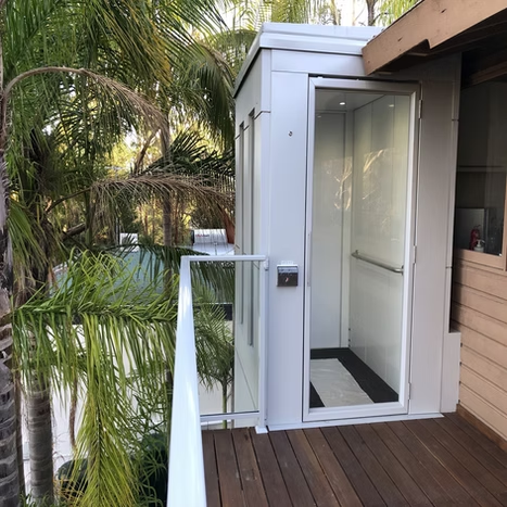 Commercial and residential lift